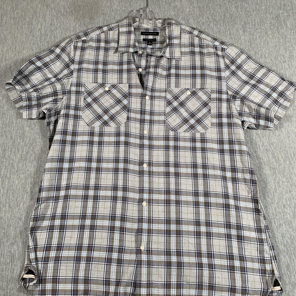 Banana Republic Shirt Mens XL Gray Plaid Camden Fit Short Sleeve Button Front - Picture 2 of 10